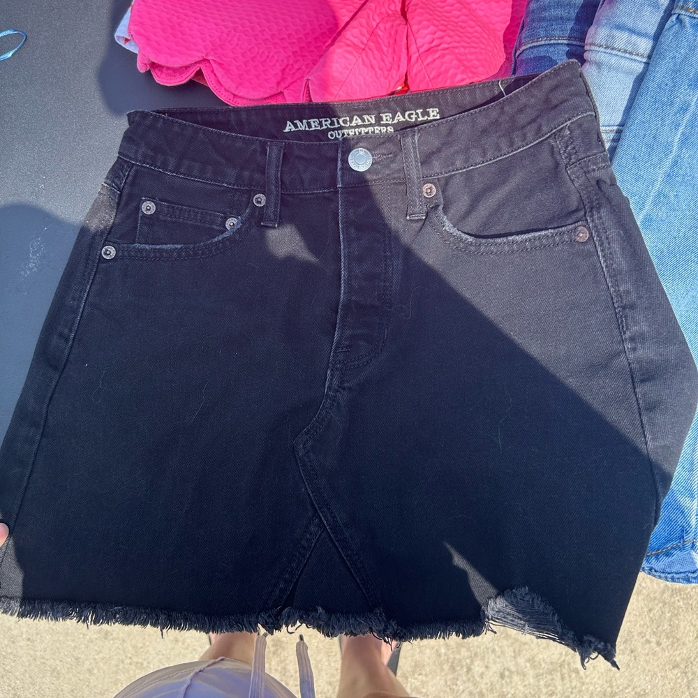American Eagle black jean skirt